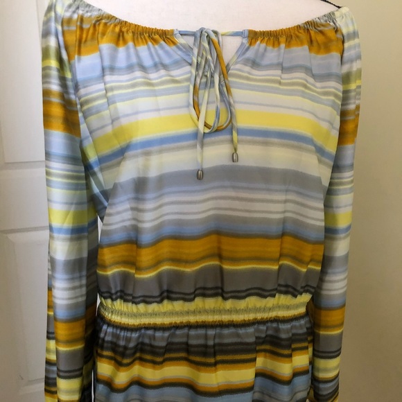 SOLD! Beautiful Soft Multicolor Calvin Klein Top - Picture 3 of 6